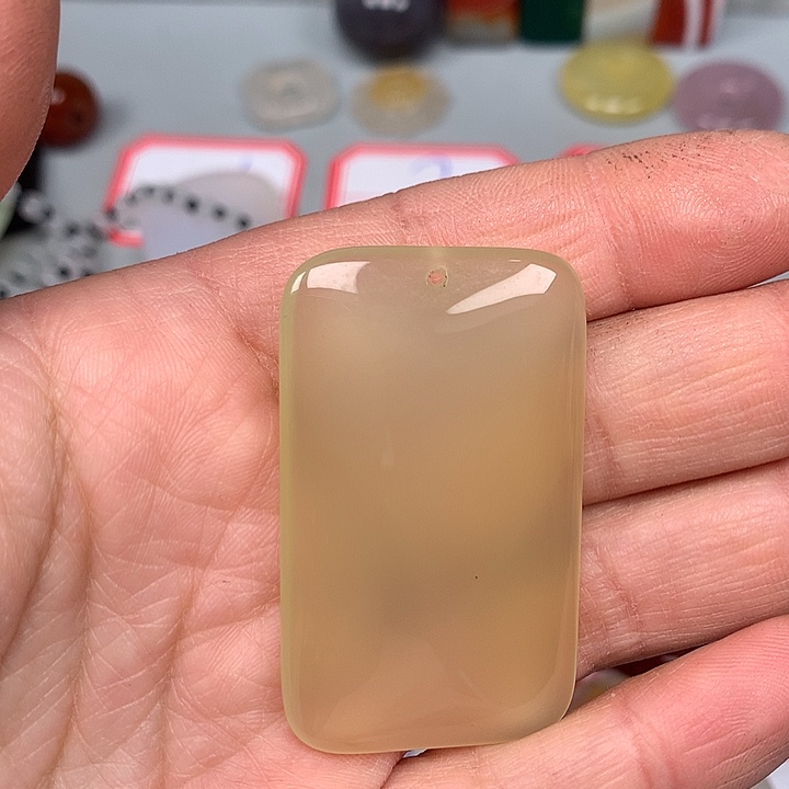 用***6玛瑙/玉髓未镶嵌颈饰