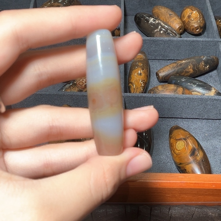 玛瑙/玉髓颈饰合金