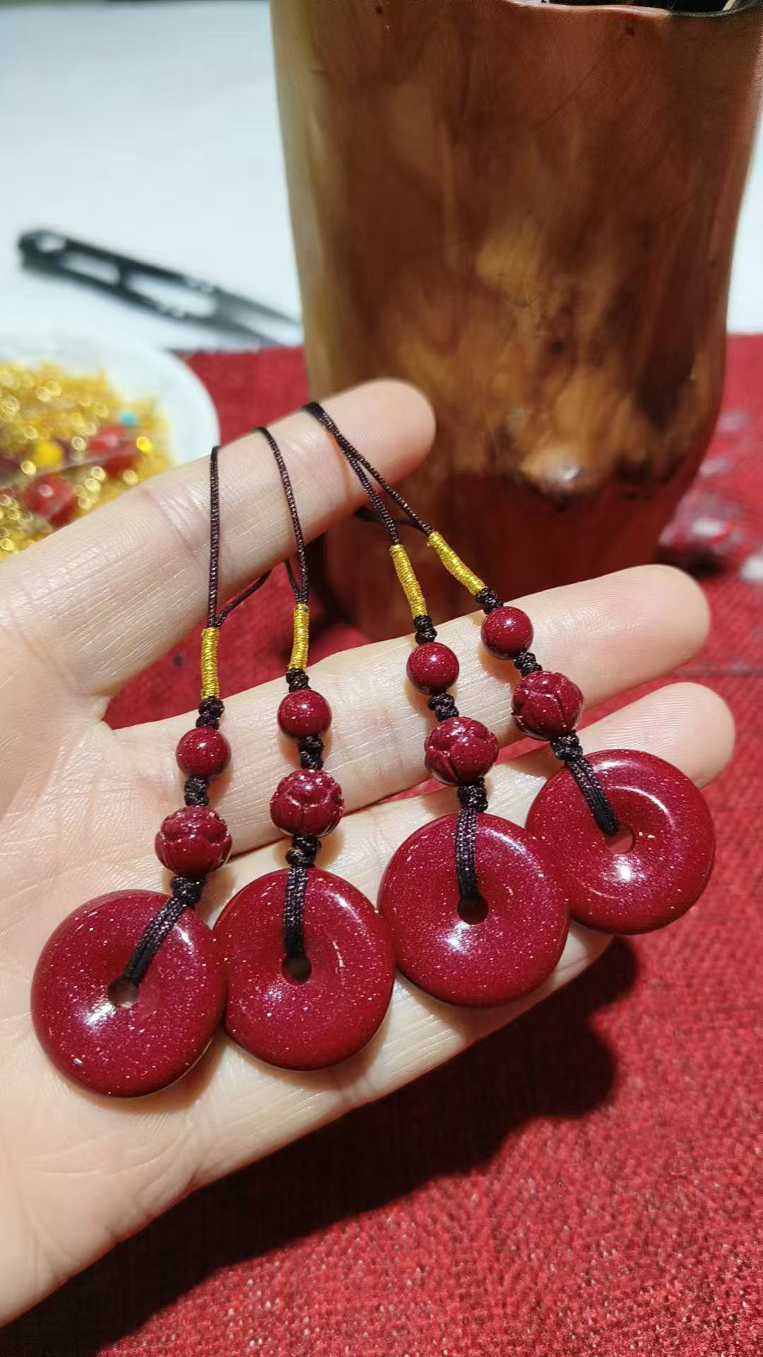 含辰砂工艺品天然高含量朱砂平安扣