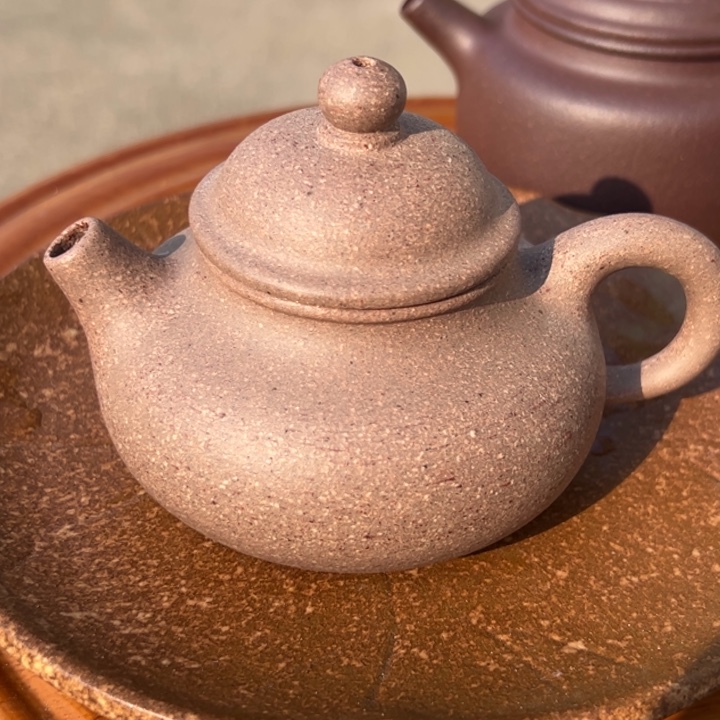 紫砂茶壶香灰容天180cc