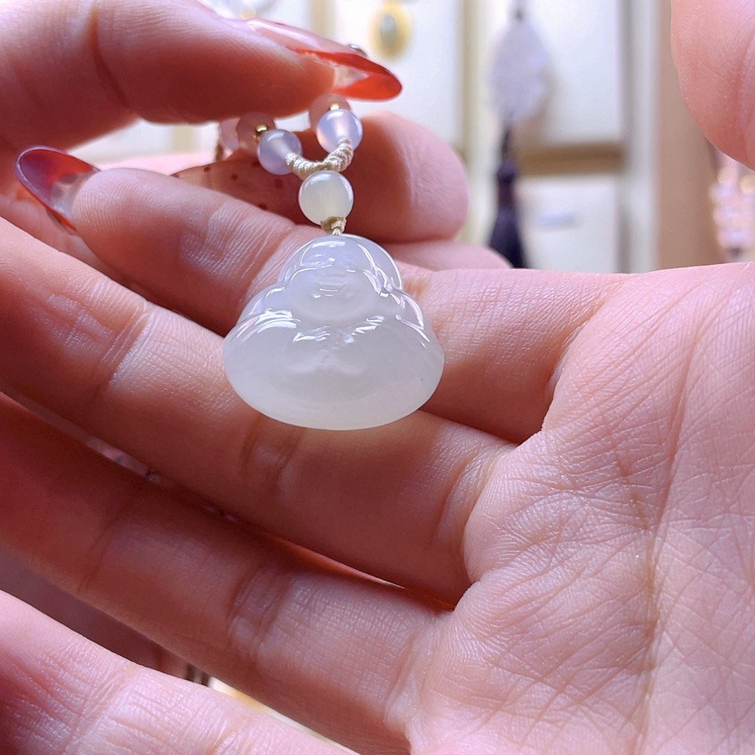 和田玉吊坠(赠链)未镶嵌泉*