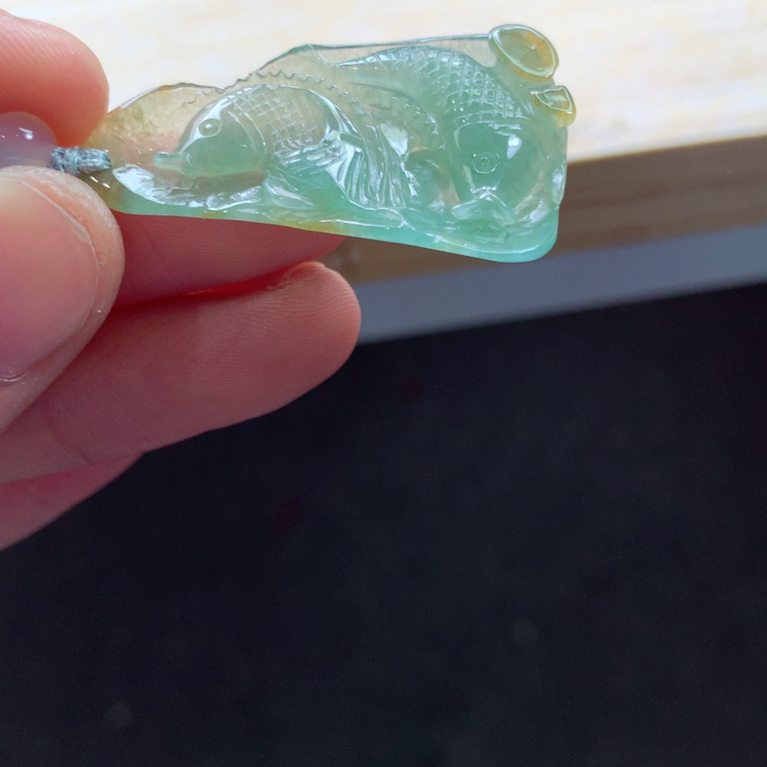 翡翠颈饰未镶嵌吊坠