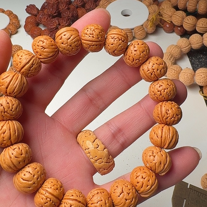 桃核吊坠树王纽扣桃核手串15mm