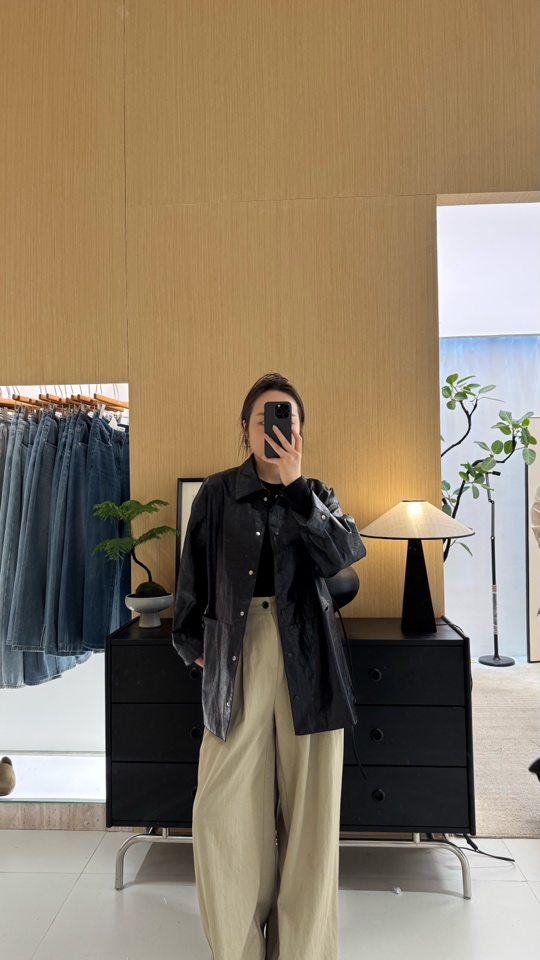 极简复古皮衣外套