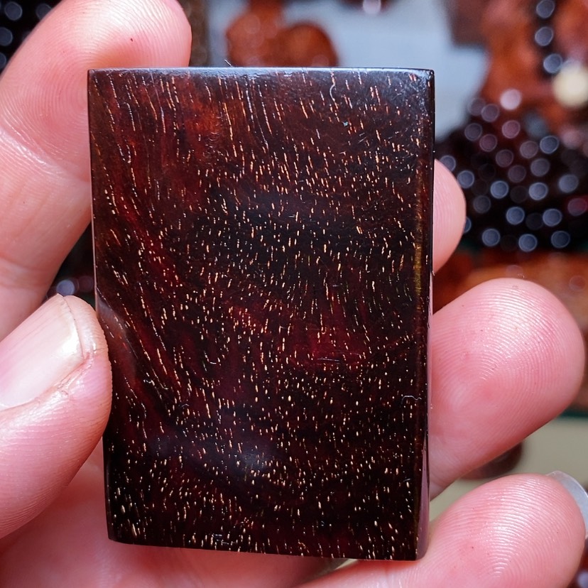 【闪购商品】檀香紫檀（小叶紫檀）