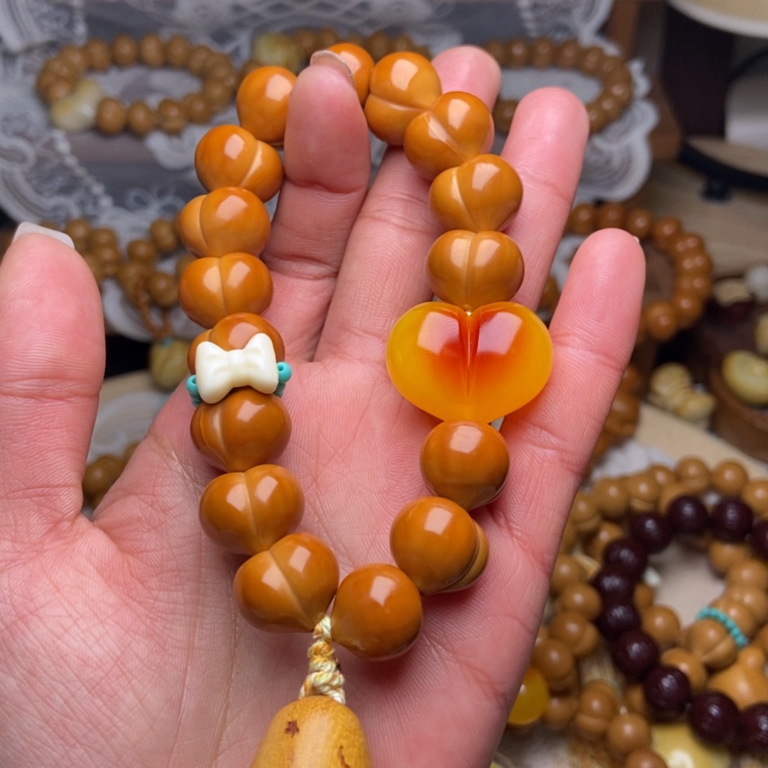 猴头核桃吊坠屁桃玻璃底15手持精工