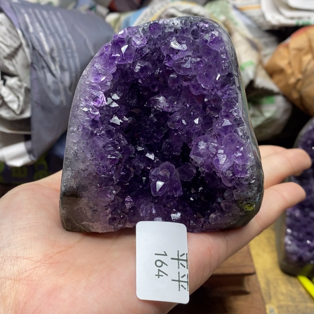 紫晶乌拉圭未镶嵌