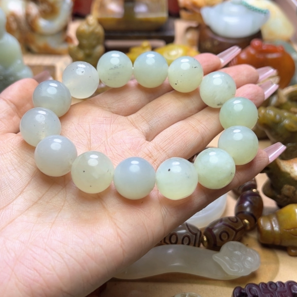 【闪购商品】蛇纹石玉颈饰未镶嵌