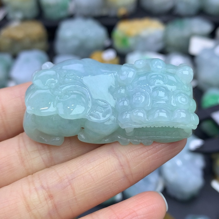 翡翠颈饰未镶嵌天然缅甸A货翡翠貔貅吊坠