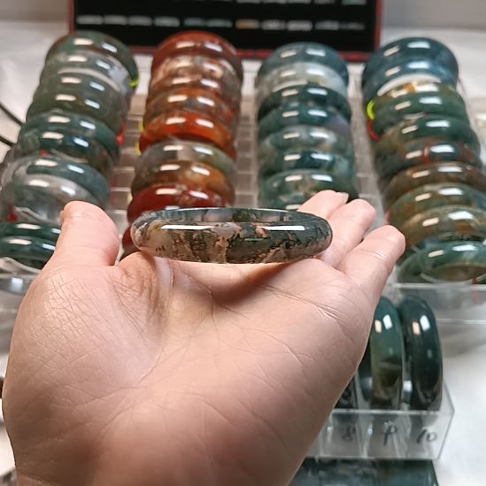 ^***^玛瑙/玉髓未镶嵌手镯