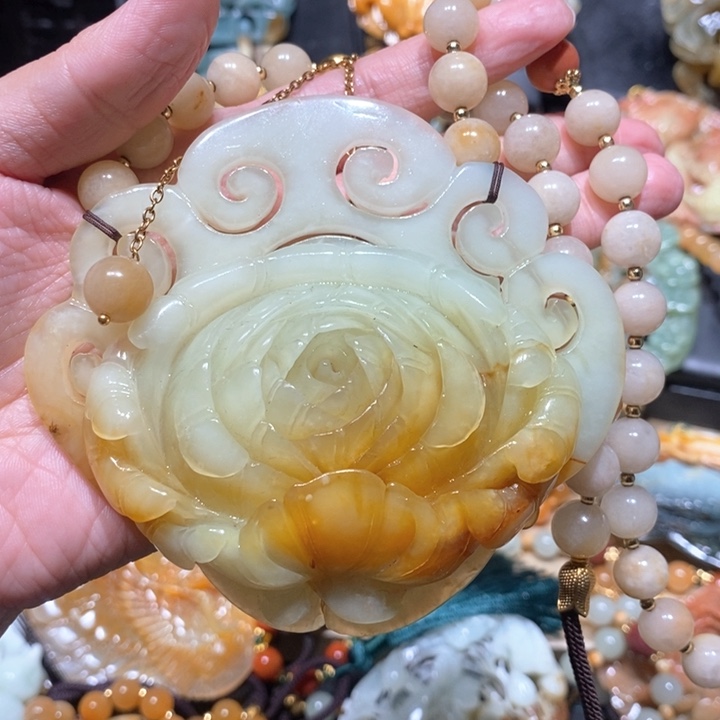 岫玉毛衣链未镶嵌