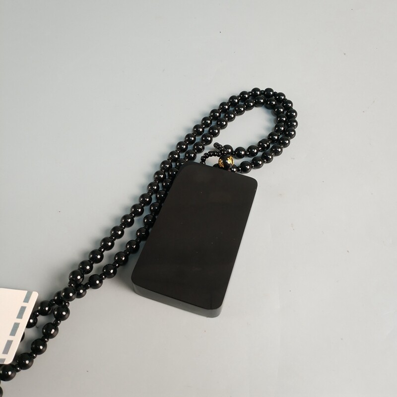 和田玉墨玉无事牌-M25GC008819