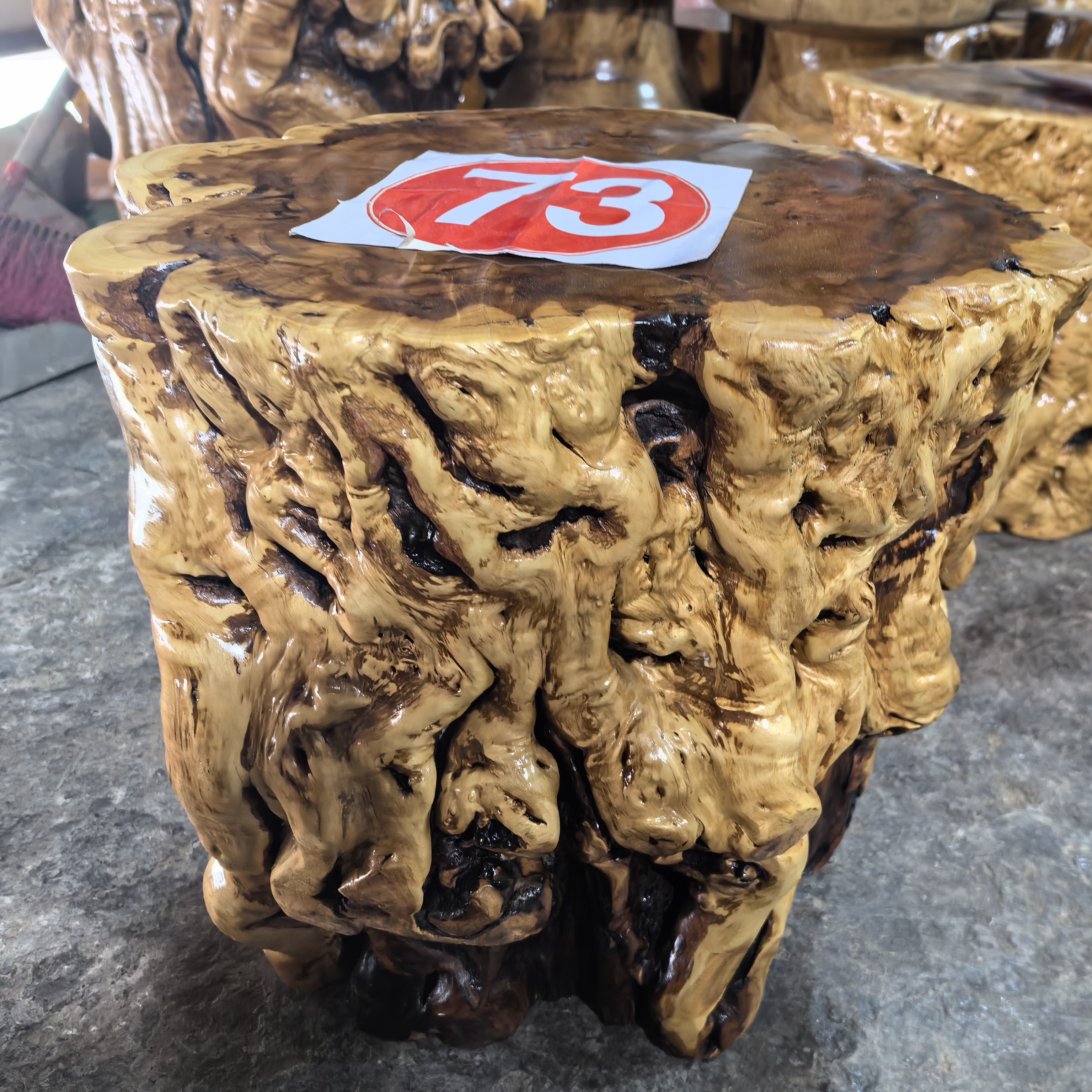 枣木根雕瘤包凳子树墩底座凳子