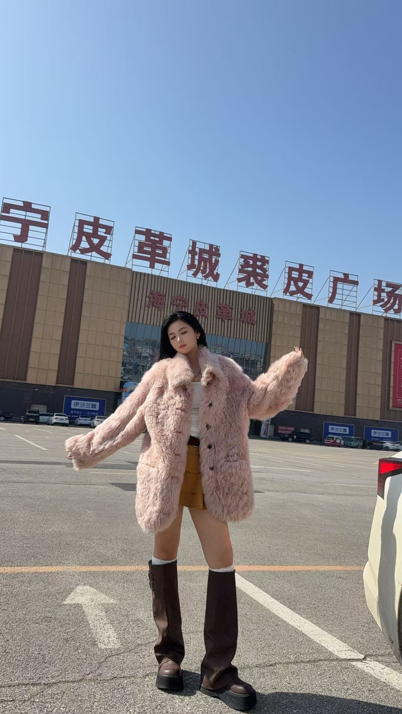 【2025福利外套】百搭时尚慵懒风粉色托斯卡纳皮毛一体秋冬冬季外套