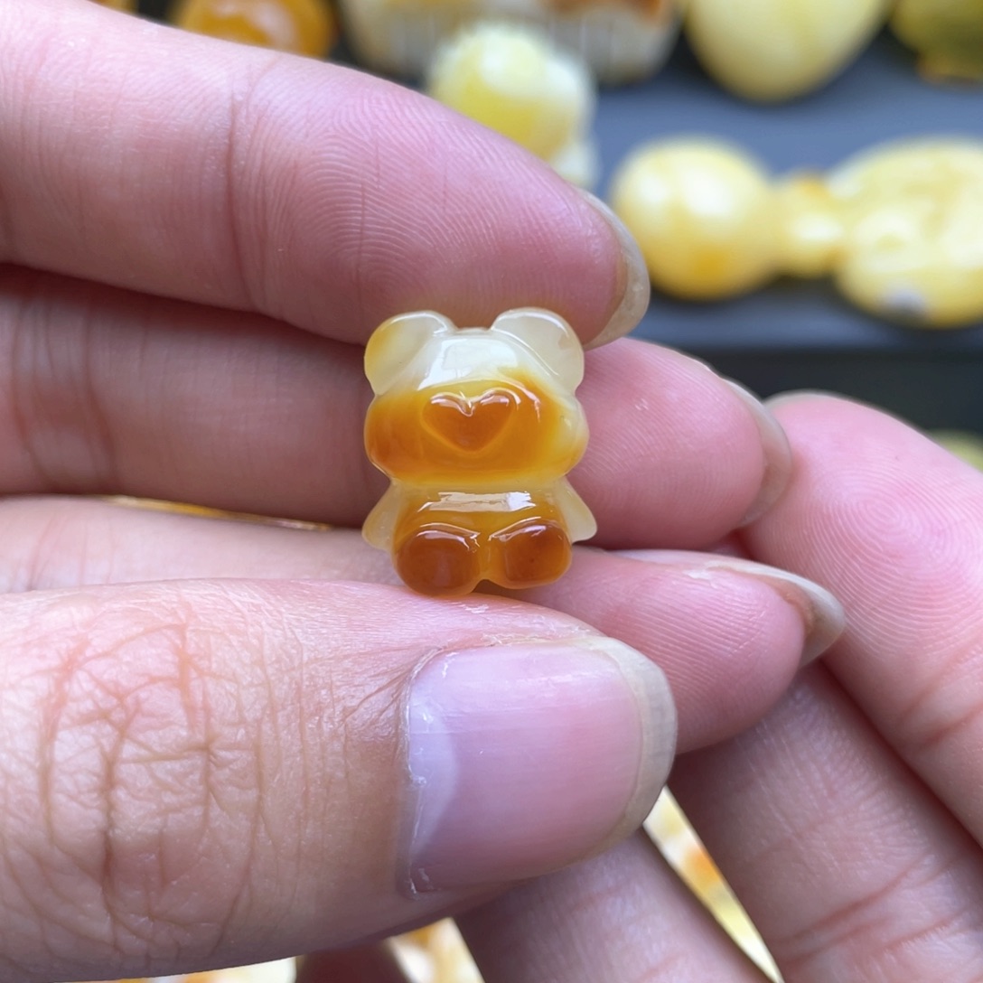 琥珀裸石未镶嵌蜜蜡