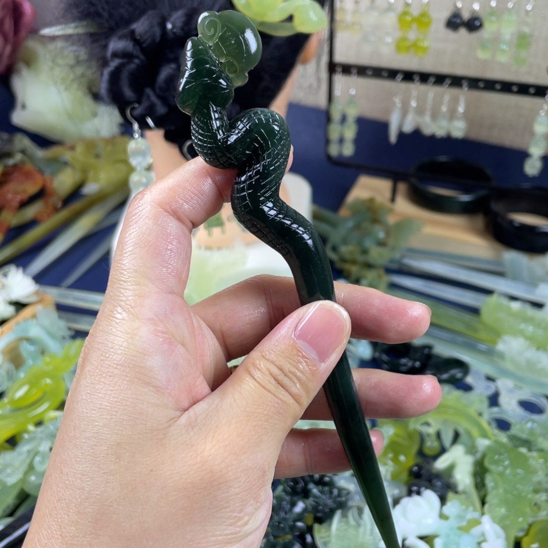 蛇纹石玉发饰未镶嵌