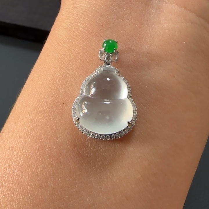 翡翠颈饰18K金镶嵌葫芦L