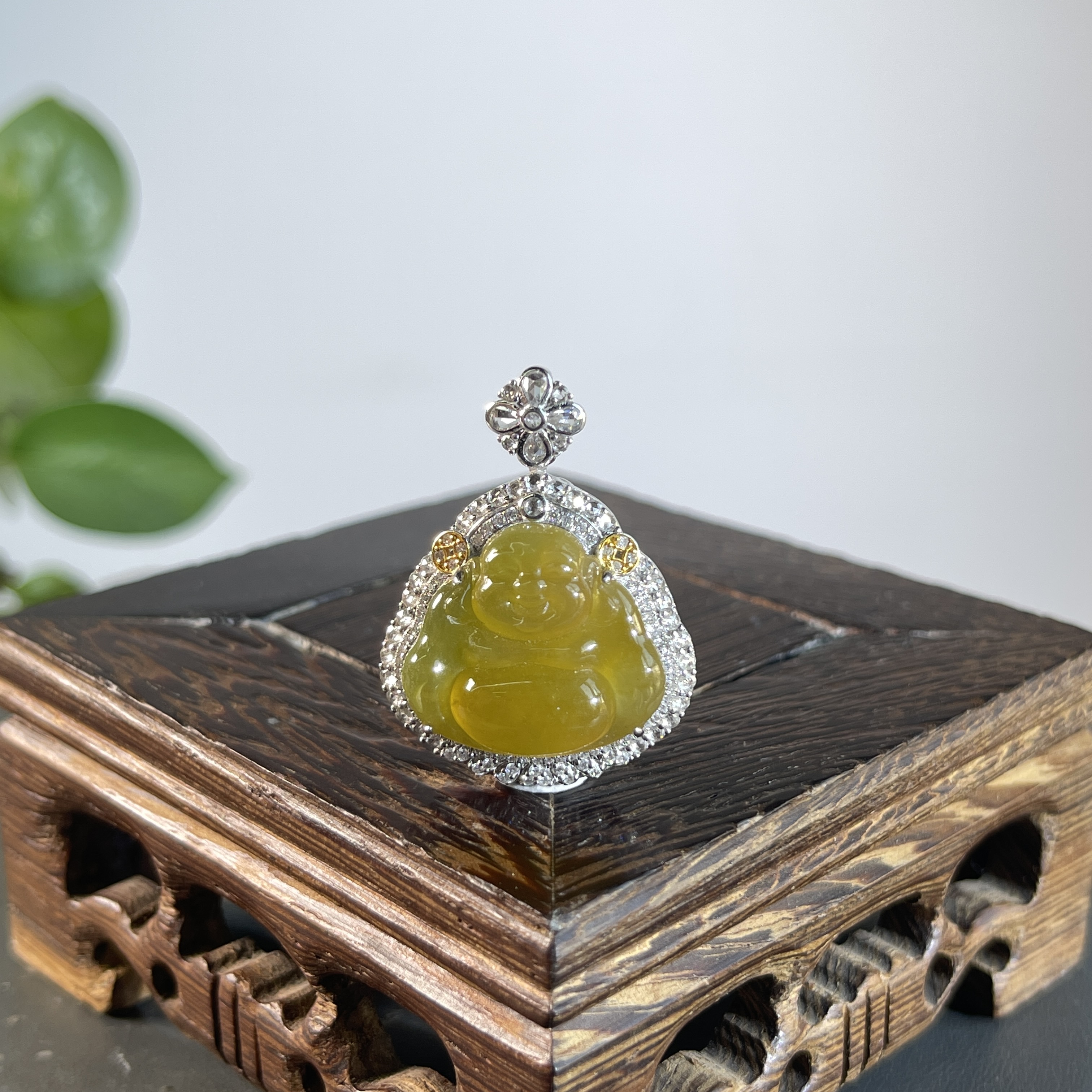 JGB30-176  天然缅甸A货翡翠  18k金钻镶嵌佛公