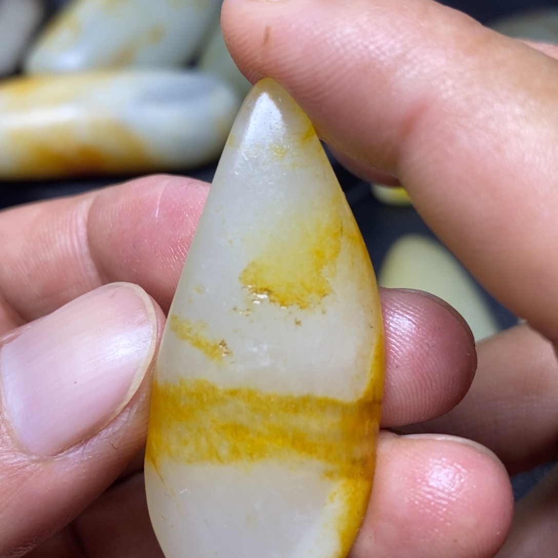 和田玉（糖玉）未镶嵌挂件