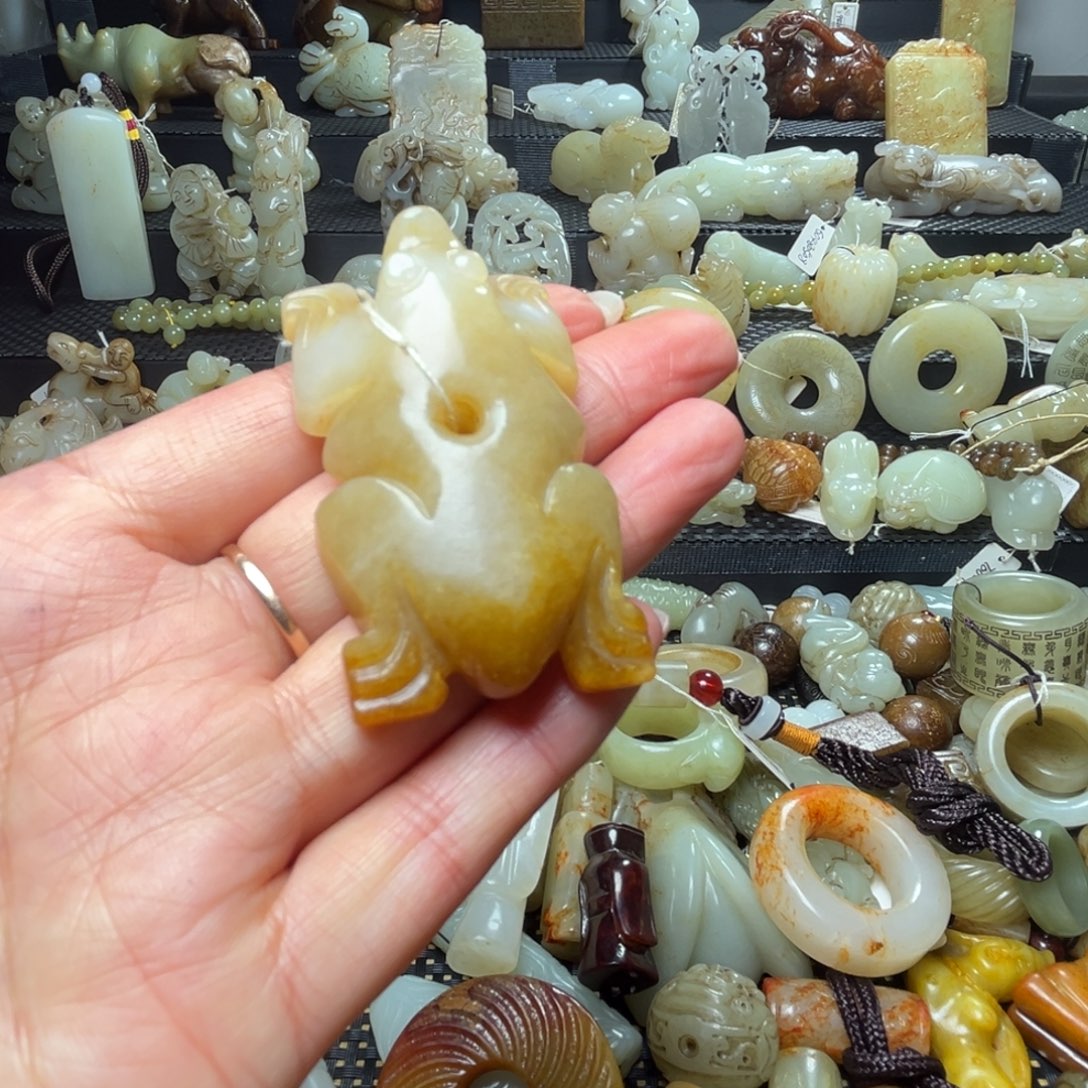 古***轩和田玉未镶嵌颈饰