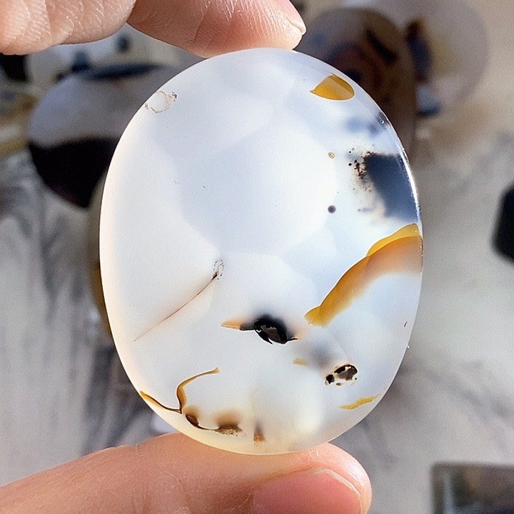 玛瑙/玉髓颈饰未镶嵌