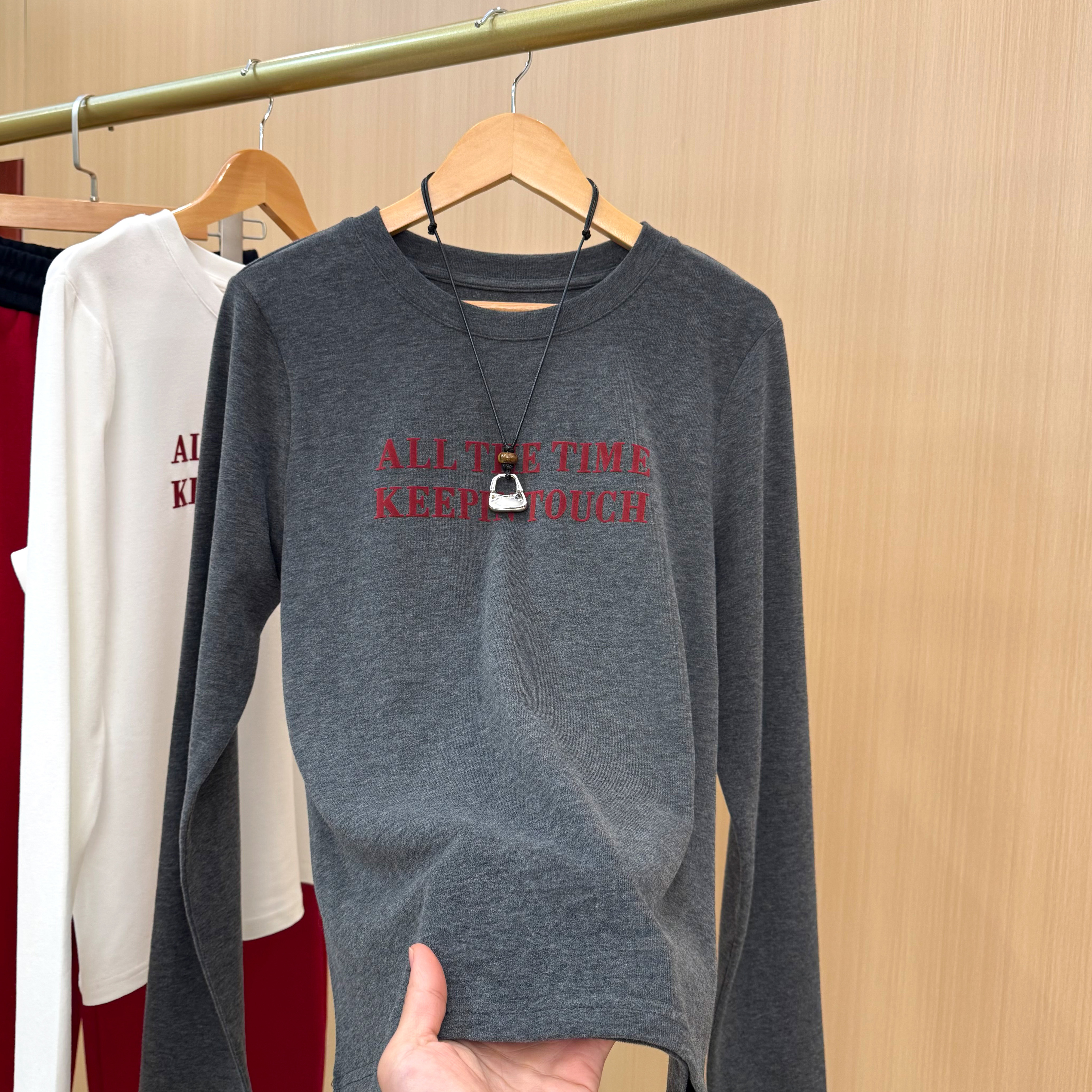 长袖T恤打底字母常规款秋冬绒衫烫印印花圆领时尚休闲针织衫