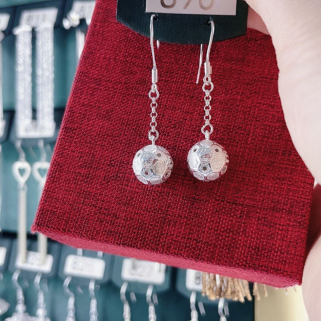 足银佰利银饰足银绣球耳环
