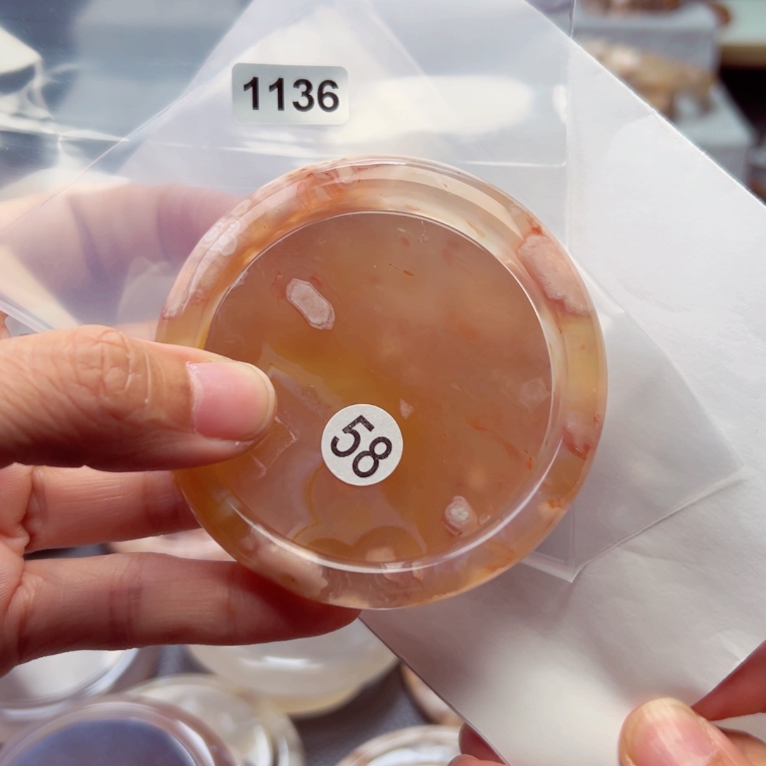 玛瑙/玉髓手镯未镶嵌简*