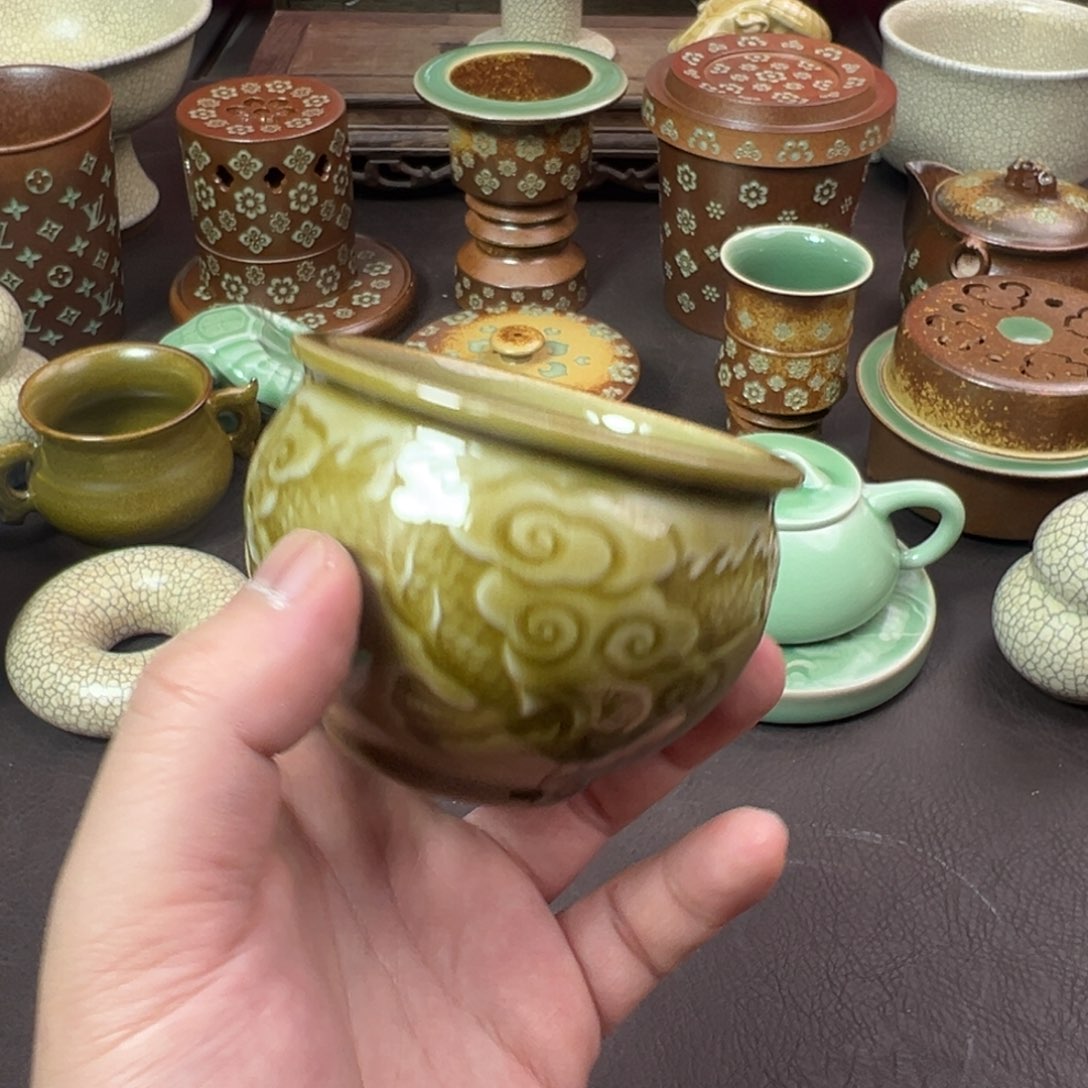 青瓷茶器青瓷茶器微瑕