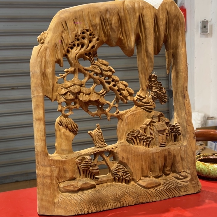 柏木（崖柏）小****?金丝楠木。