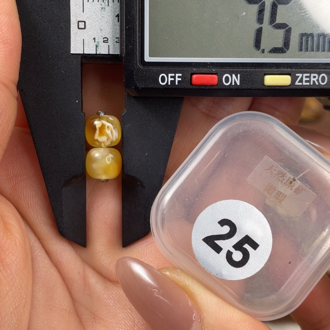 琥珀未镶嵌珠宝奇石琥珀蜜蜡微瑕