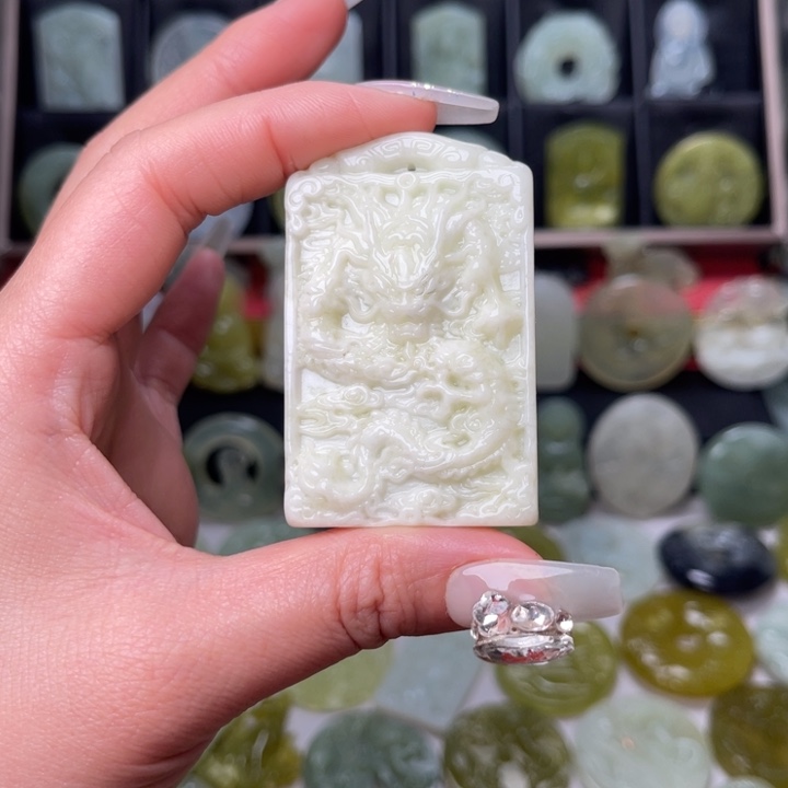 岫玉未镶嵌吊坠(赠链)晶*