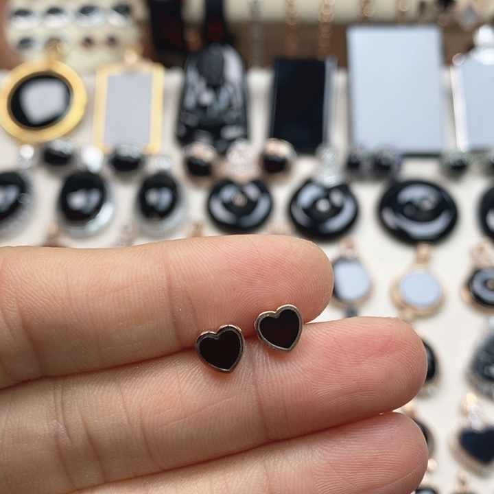 翡翠18K金镶嵌耳饰