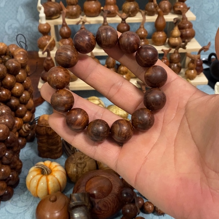 木德****u麻梨疙瘩18手串