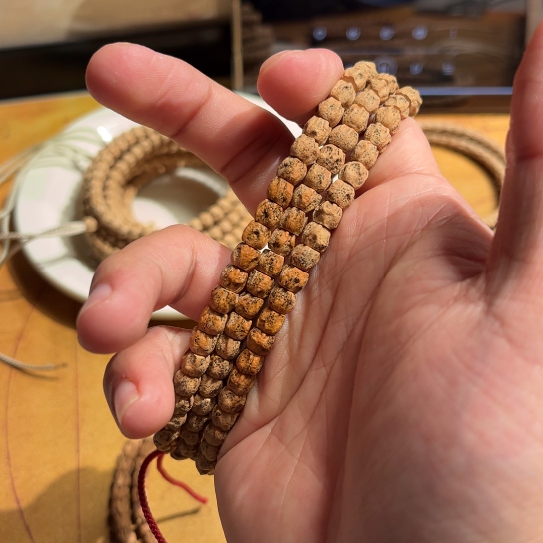 柏香籽/百香籽吊坠