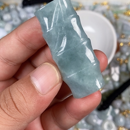 翡翠未镶嵌颈饰天然翡翠