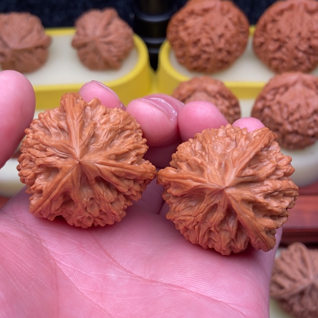 文玩核桃把件毕业文山三棱37