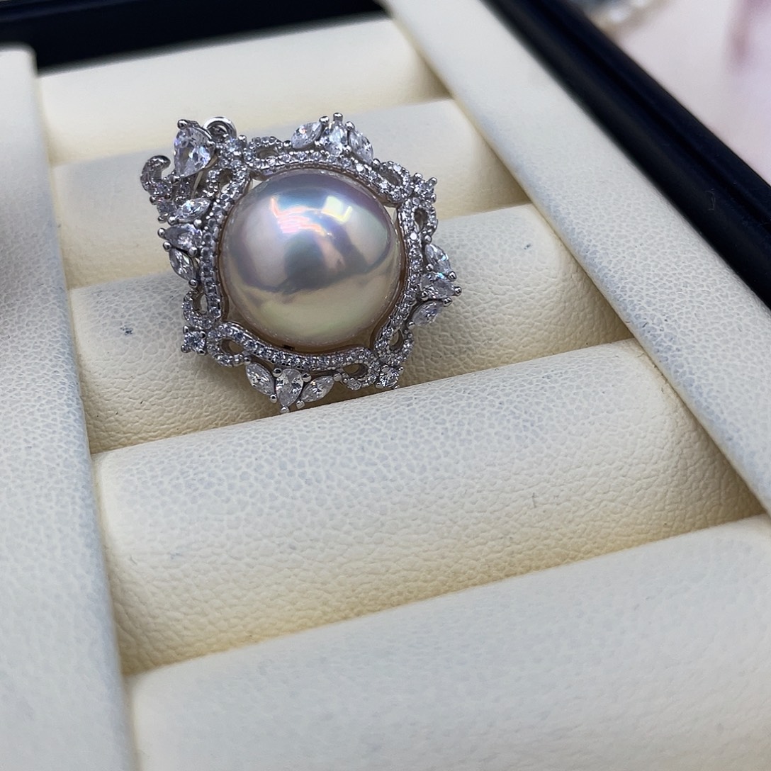 颈饰拼合珍珠（马贝珠）银S925镶嵌