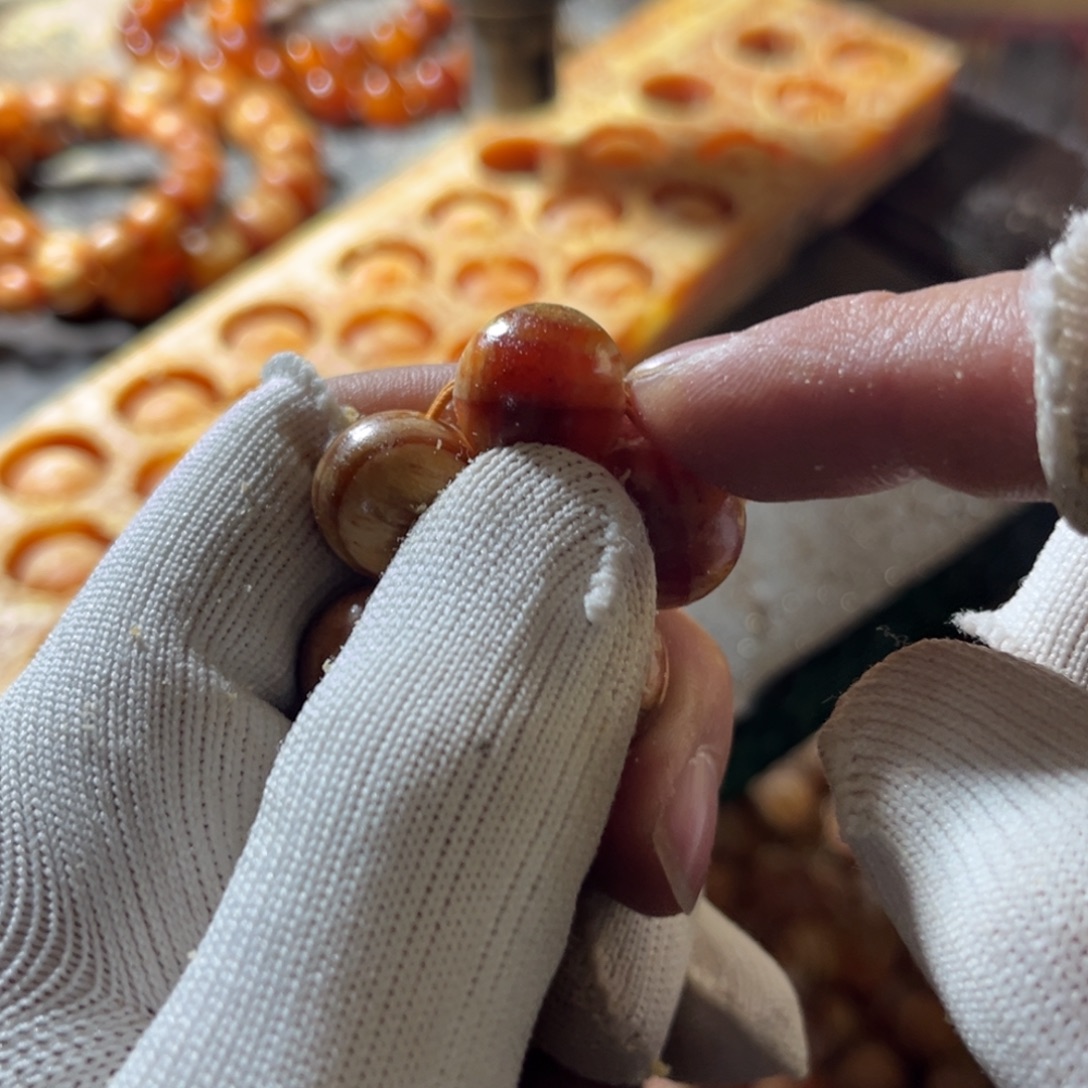 海***空松木（琥珀木）手串/手链1.5一颗