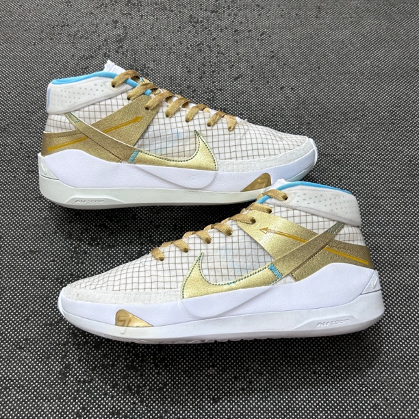95新 NIKE/耐克 42码 kd13 杜兰特 白金 无盒 复古篮球鞋 