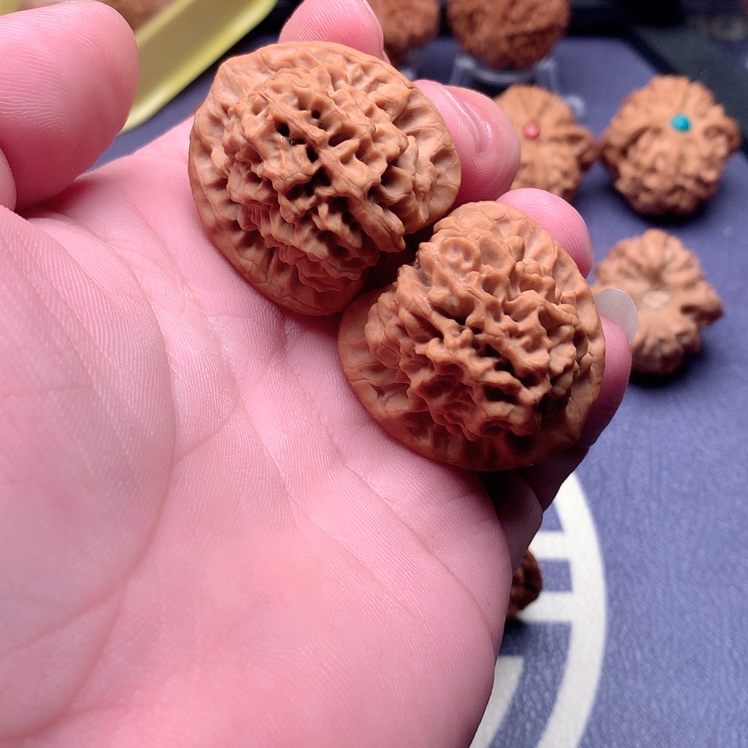 文玩核桃把件秦闷