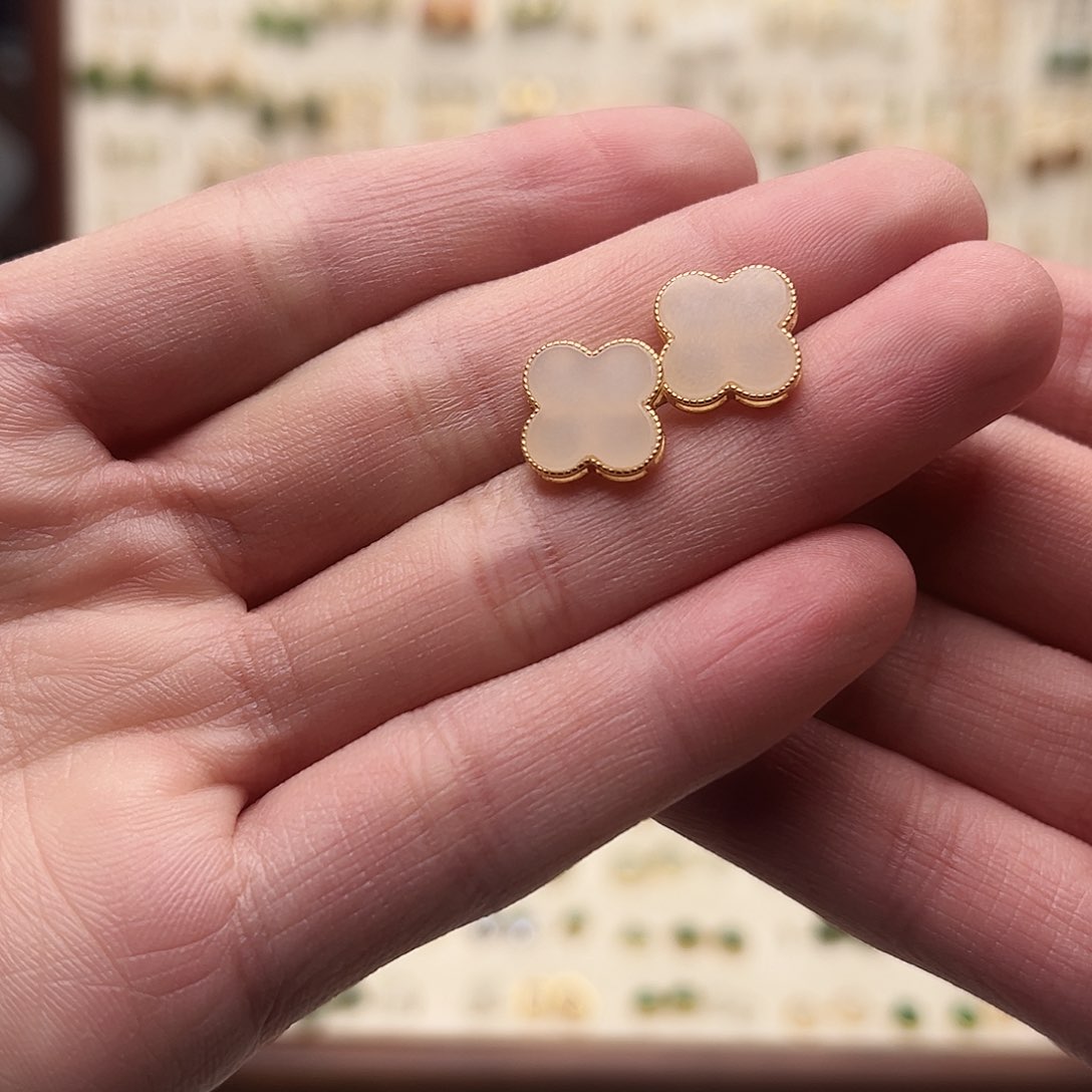 银S925镀金镶嵌和田玉耳钉