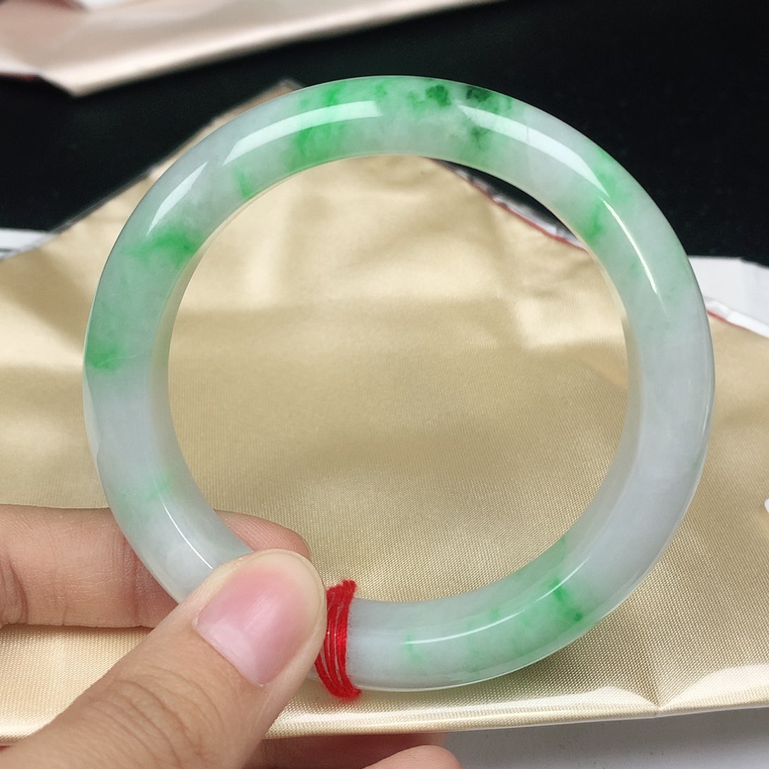 翡翠手镯未镶嵌5805正