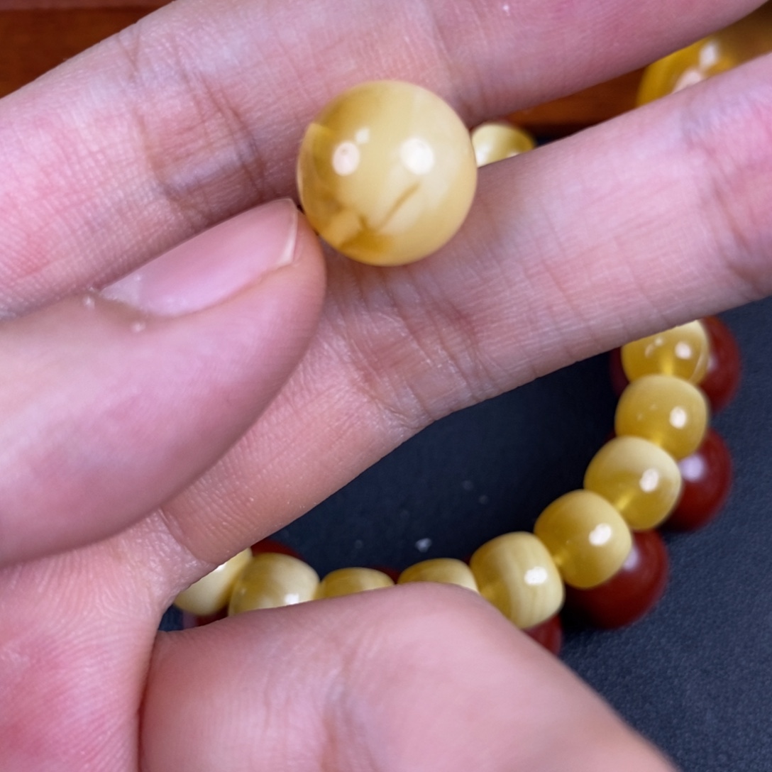 琥珀未镶嵌裸石微瑕60