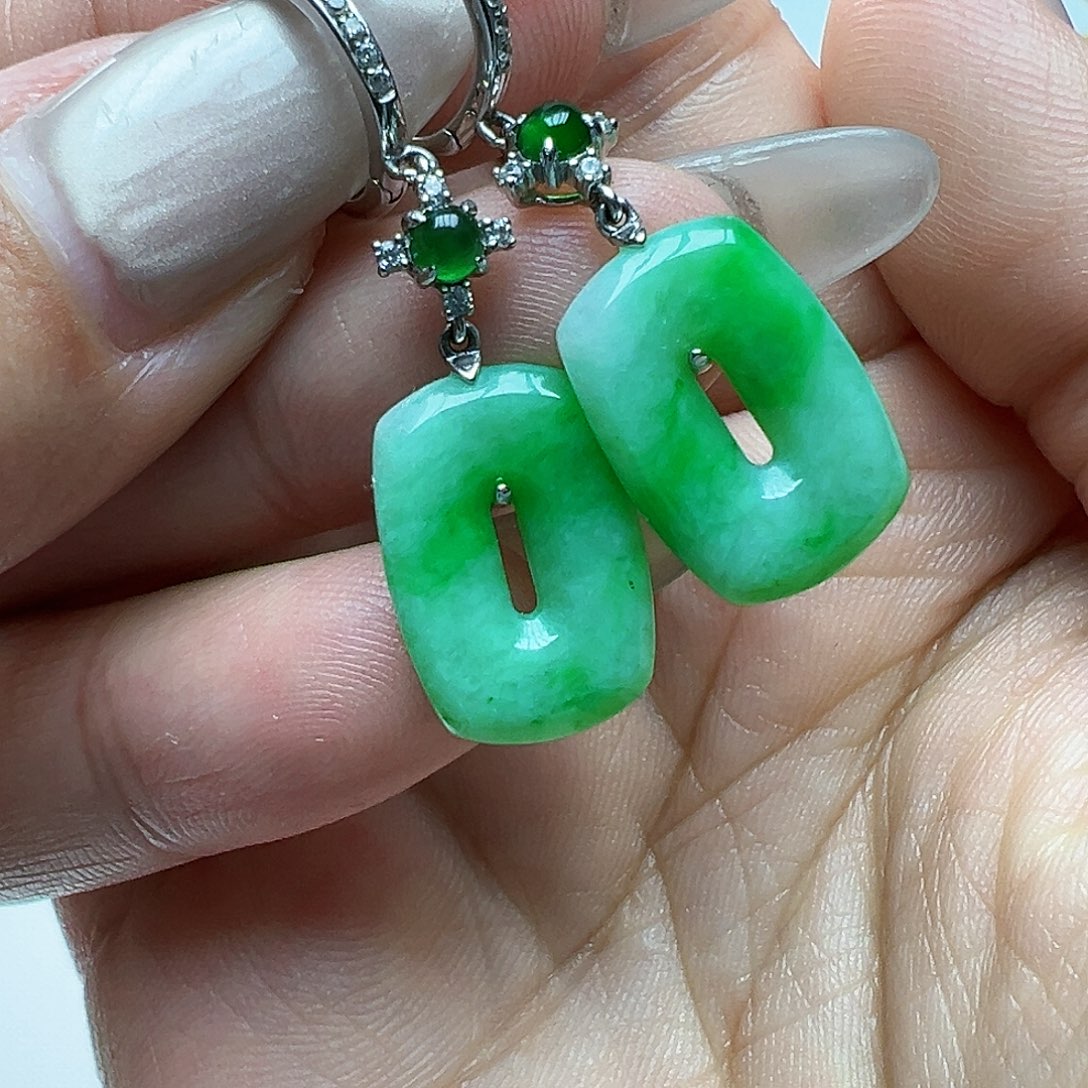 翡翠耳饰18K金镶嵌S****?天然缅甸A货翡翠