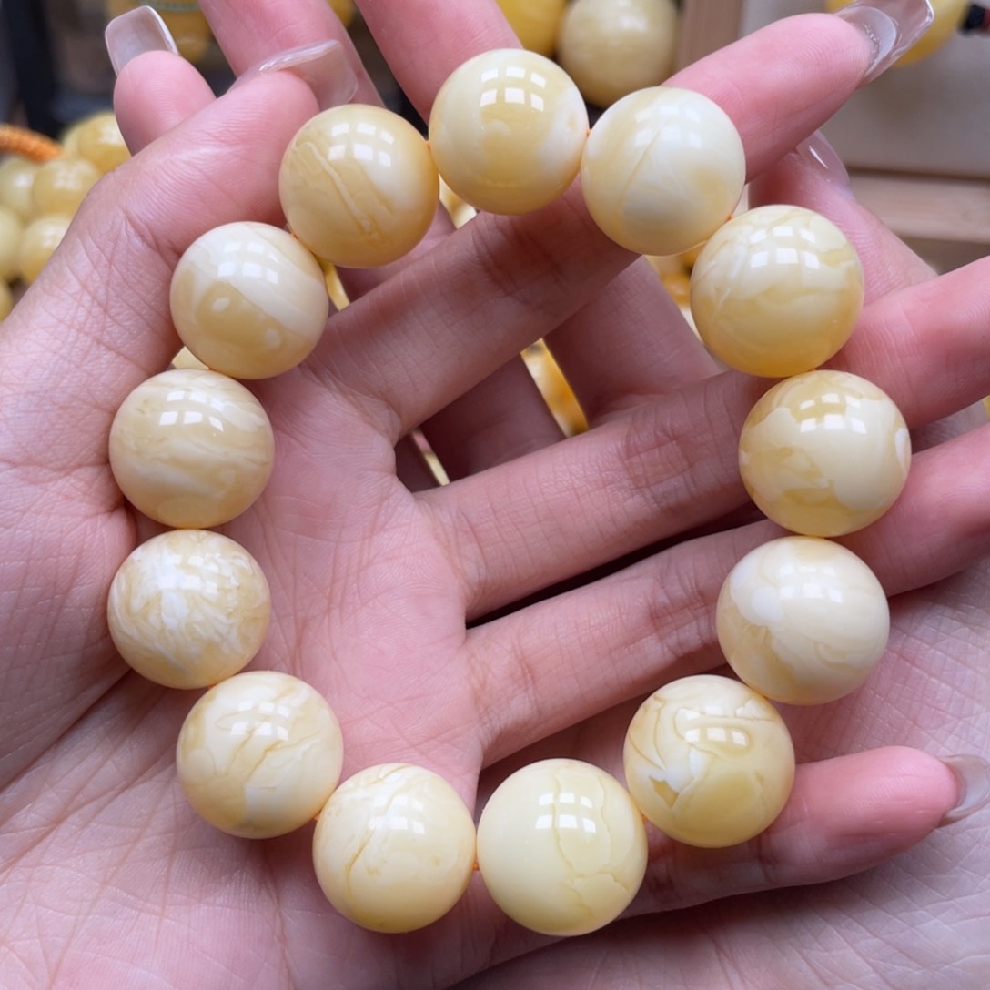未镶嵌琥珀珠宝奇石