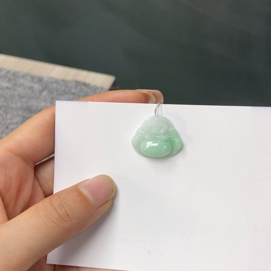 翡翠颈饰未镶嵌天然翡翠