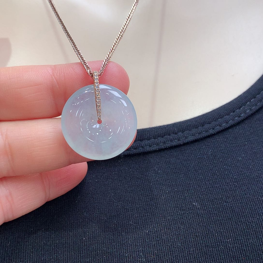 翡翠颈饰18K金镶嵌平安扣