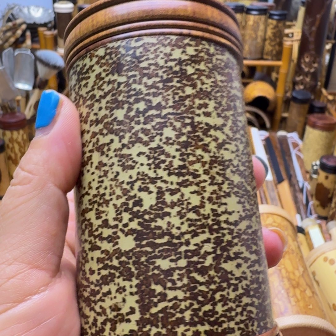 小***宾老芝麻花竹虫罐大哥拍下