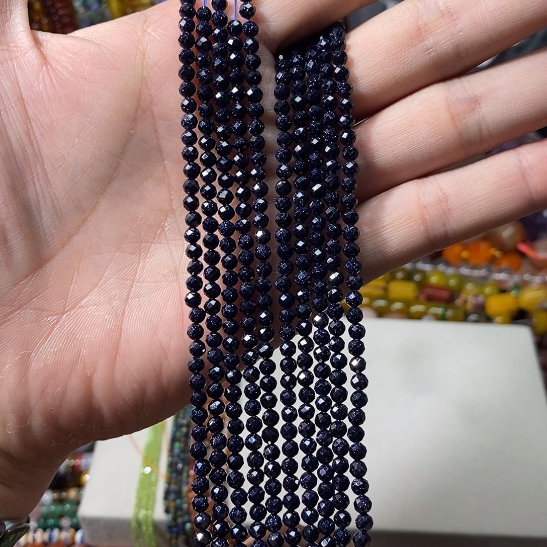 石英质玉未镶嵌，蓝沙切面4mm，
